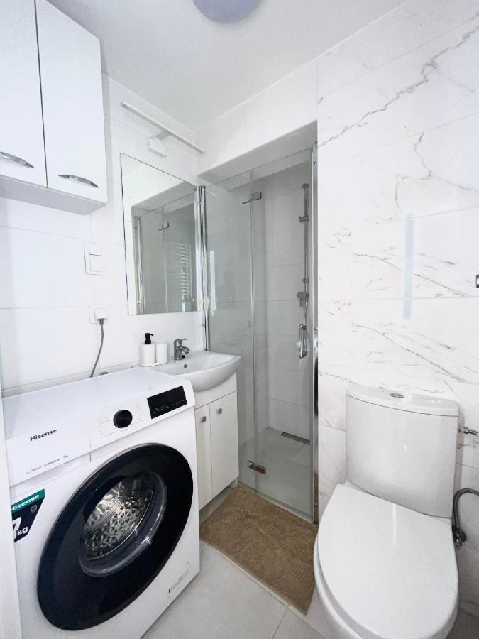 Apartament Goplanska Free Parking Self Check-In 24H Poznań Exteriör bild