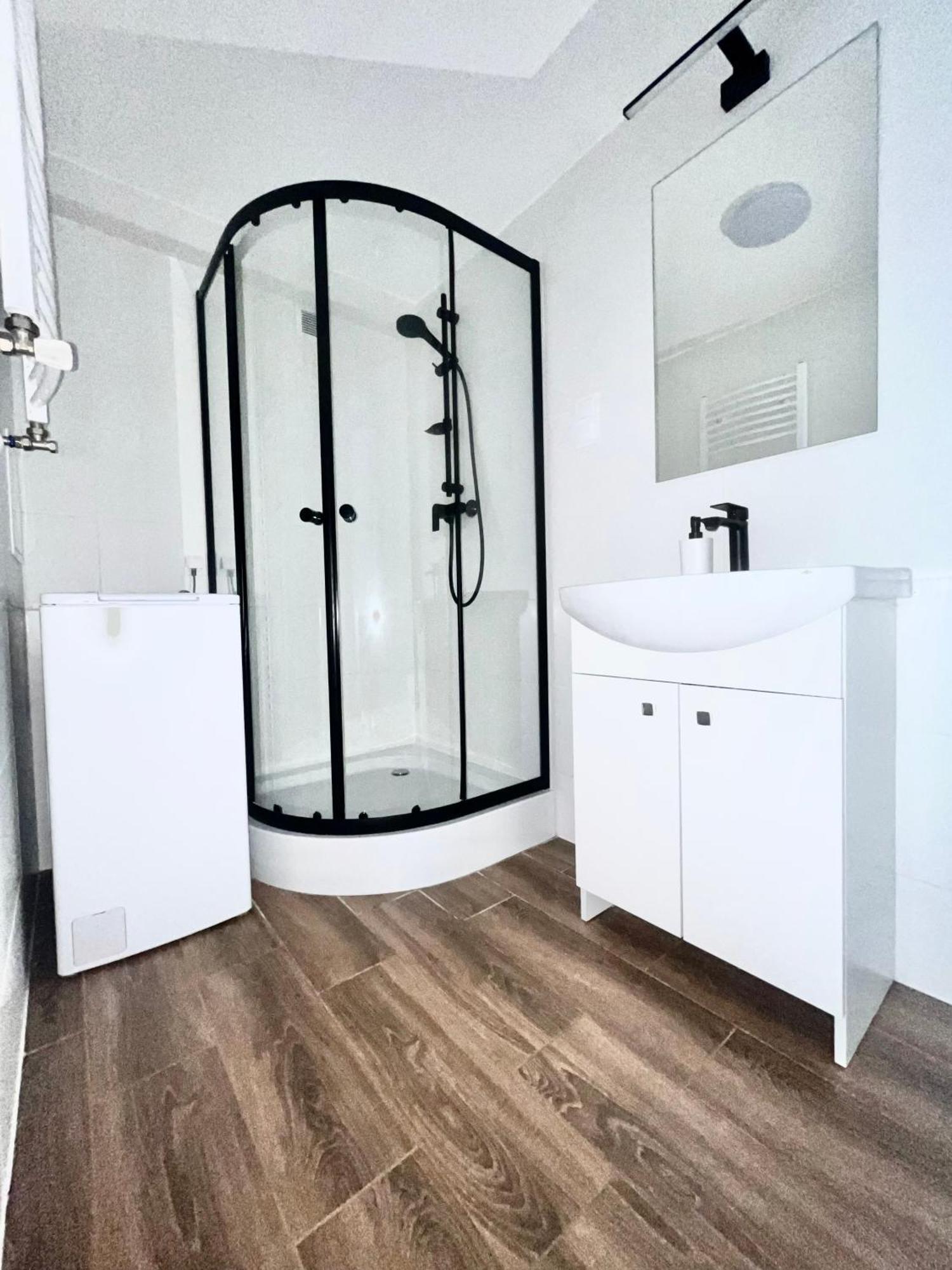 Apartament Goplanska Free Parking Self Check-In 24H Poznań Exteriör bild